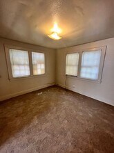 2106 Echols St in Bryan, TX - Building Photo - Building Photo