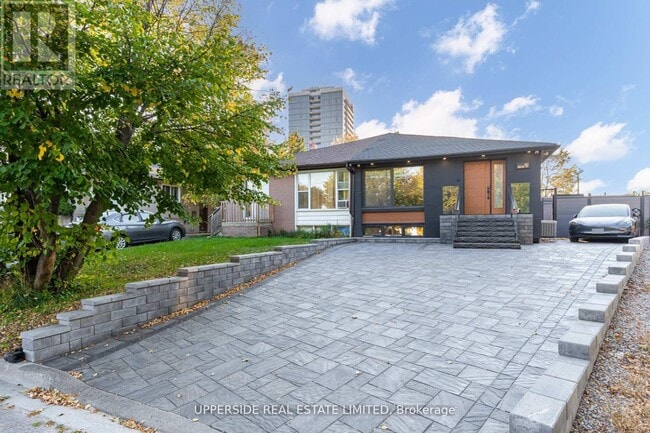 property at 61 Marlin Ct