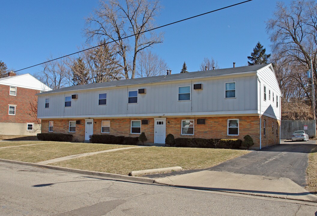 326-328 Firwood Dr in Dayton, OH - Building Photo
