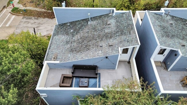 property at 2007 Briley St