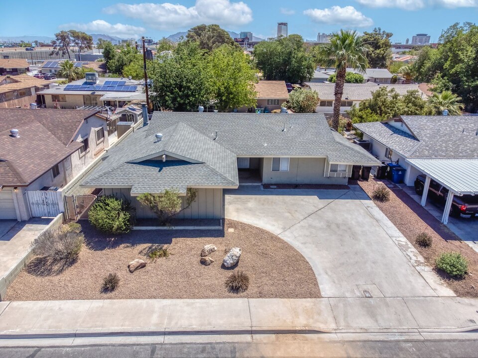 26 Diamond Cir in Las Vegas, NV - Building Photo