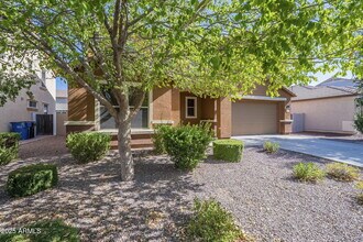 3484 E Gary Way in Gilbert, AZ - Foto de edificio - Building Photo
