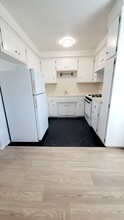 5434 Blackwelder St, Unit #3 in Los Angeles, CA - Building Photo - Building Photo