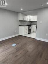 276 Balmoral Ave N in Hamilton, ON - Building Photo - Building Photo