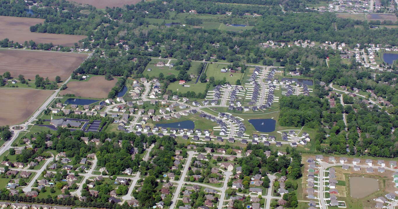 Whitmore Place in Plainfield, IN - Building Photo