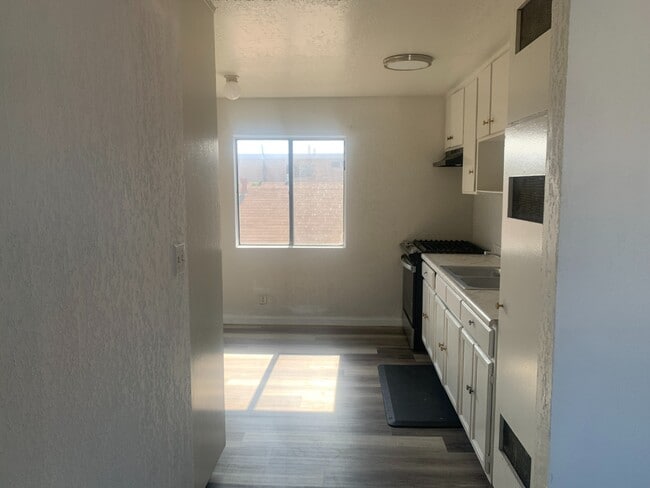529 Imperial Hwy. in Los Angeles, CA - Building Photo - Building Photo