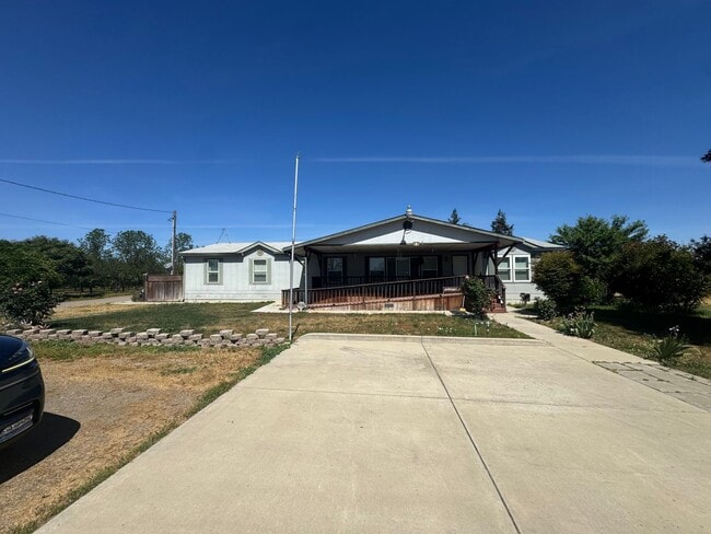 7740 White Crane Rd in Atwater, CA - Building Photo - Building Photo