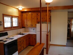 47 Spring St, Unit Apt1B in Keene, NH - Foto de edificio - Building Photo