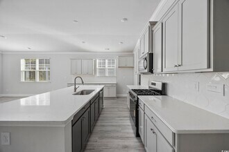 7151 Shooting Star Way in Myrtle Beach, SC - Foto de edificio - Building Photo