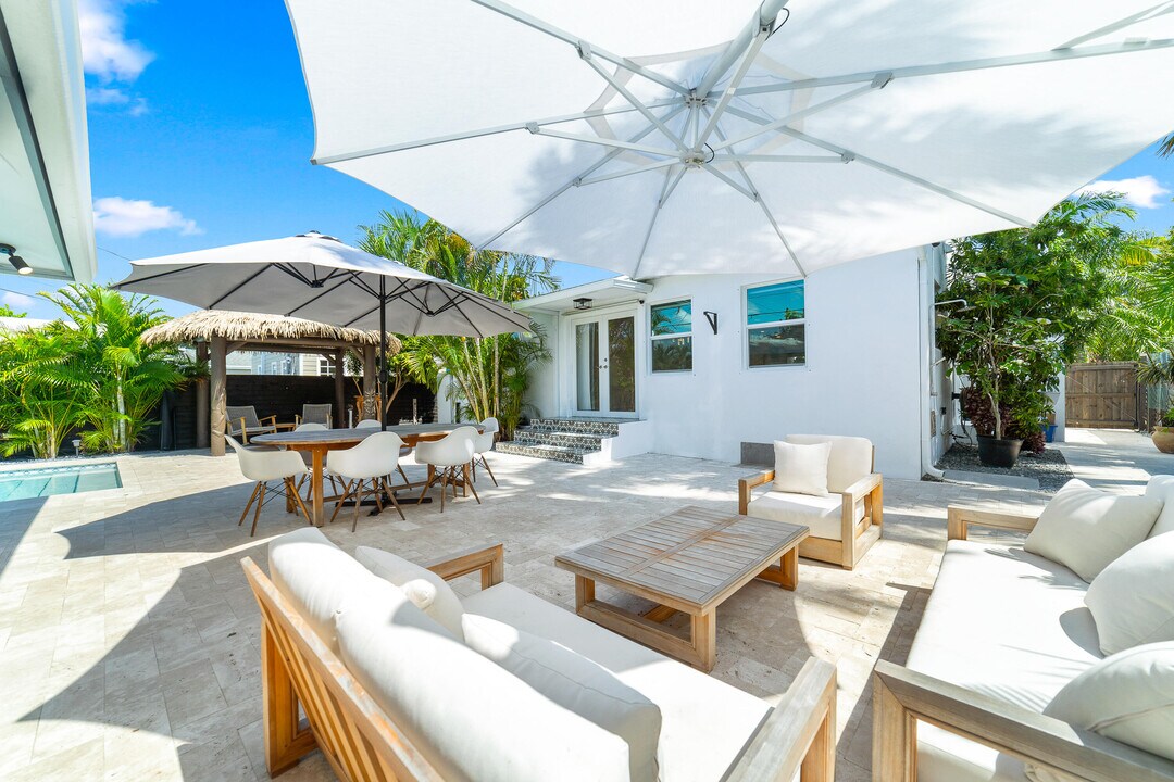425 32nd St in West Palm Beach, FL - Building Photo