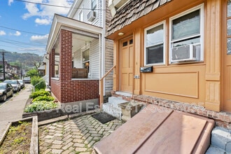 56 Wilson St in Pittsburgh, PA - Building Photo - Building Photo