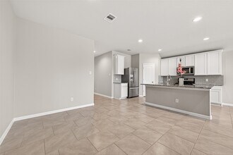 7558 Highland Chase Dr in Richmond, TX - Building Photo - Building Photo