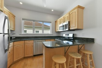 44-46 Pinkham Rd in Medford, MA - Building Photo - Building Photo