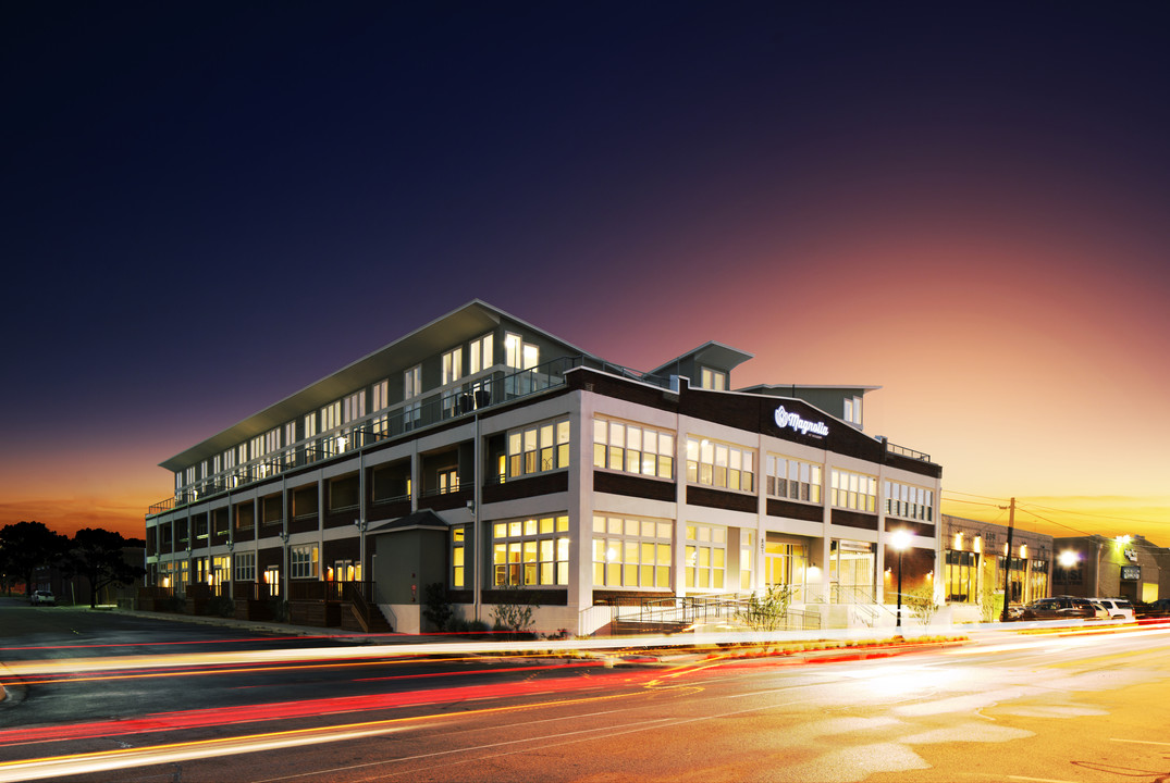 Magnolia Lofts on Vickery in Fort Worth, TX - Foto de edificio