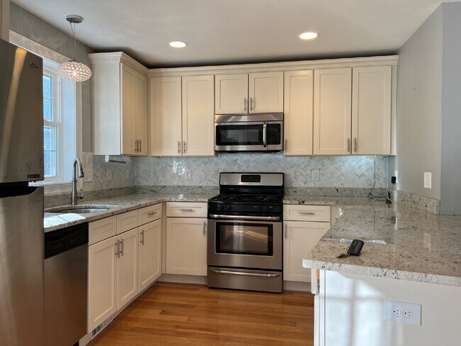 3 Lighthouse Cir in Salisbury, MA - Building Photo - Building Photo