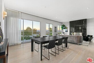 2391 Roscomare Rd in Los Angeles, CA - Building Photo - Building Photo