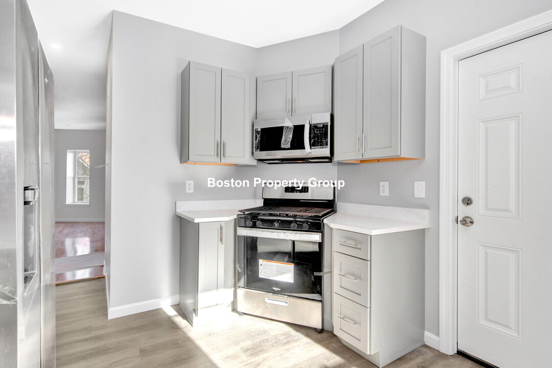 27 Lambert Ave in Boston, MA - Building Photo