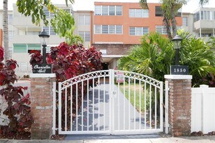 1850 NE 169th St in North Miami Beach, FL - Building Photo