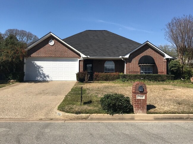3106 Silkwood Dr