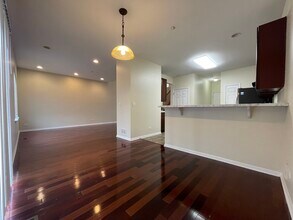 1904 Maureen Dr in Hoffman Estates, IL - Building Photo - Building Photo