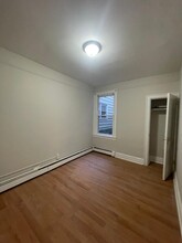 27 Eastern Pky, Unit 2 in Jersey City, NJ - Building Photo - Building Photo