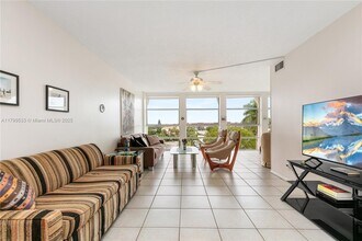 2000 Atlantic Shores Blvd in Hallandale Beach, FL - Building Photo - Building Photo