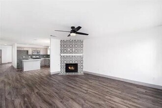 1404 Swan Ridge Dr in Sherman, TX - Building Photo - Building Photo