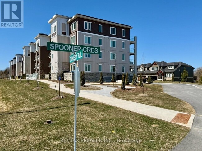 property at 5-415 Spooner Cres