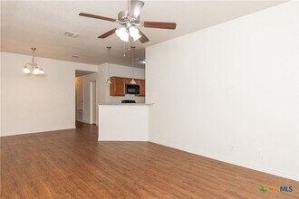401 Bonnie Dr in Harker Heights, TX - Building Photo - Building Photo