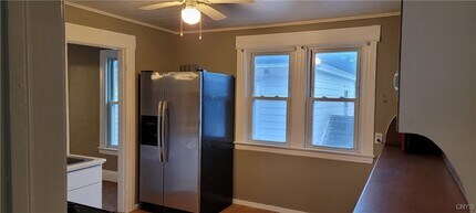 417 Highland Ave in East Syracuse, NY - Building Photo - Building Photo