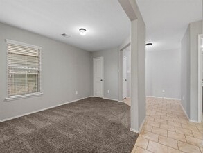7246 Basque Country Dr in Magnolia, TX - Foto de edificio - Building Photo