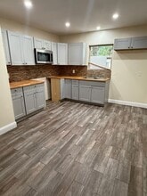 8805 Edgewood Pl in Shreveport, LA - Foto de edificio - Building Photo