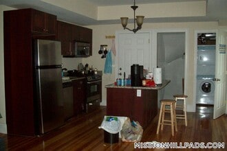 107 Fisher Ave in Boston, MA - Building Photo - Building Photo