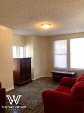 1641 Summit Street in Columbus, OH - Foto de edificio - Building Photo