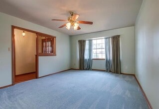 4325 SE 12th St in Del City, OK - Building Photo - Building Photo