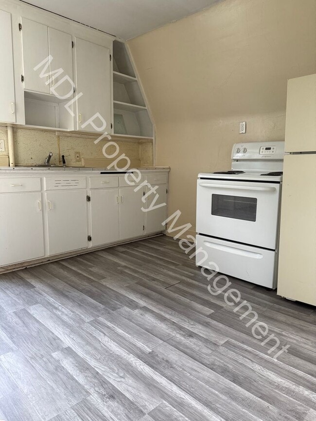 property at 1914 Joslin St