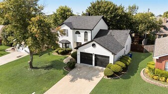 1409 High Crest Dr in Mansfield, TX - Building Photo