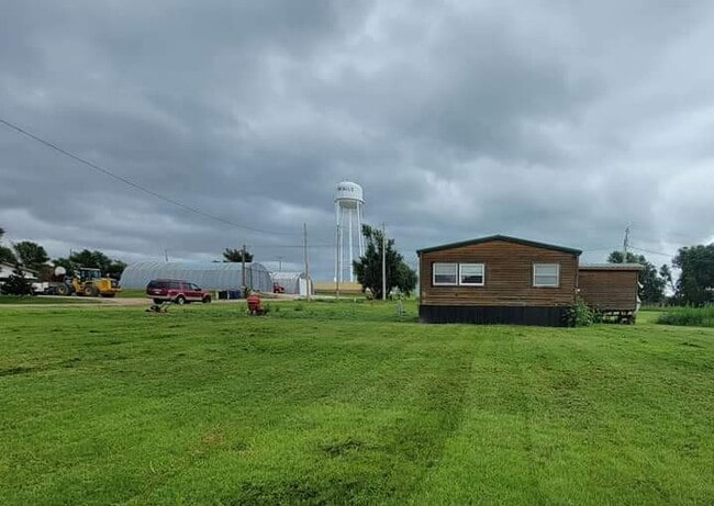 property at 412 N Edwards St