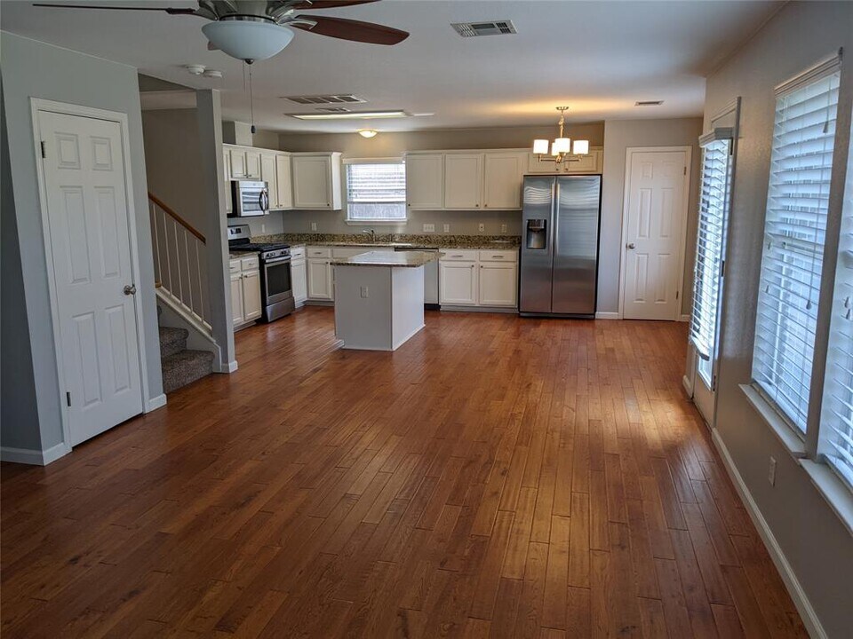 4409 Hoffman Dr in Austin, TX - Building Photo