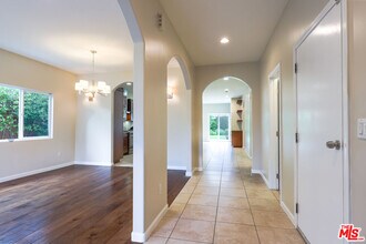 2210 Manning Ave in Los Angeles, CA - Building Photo - Building Photo