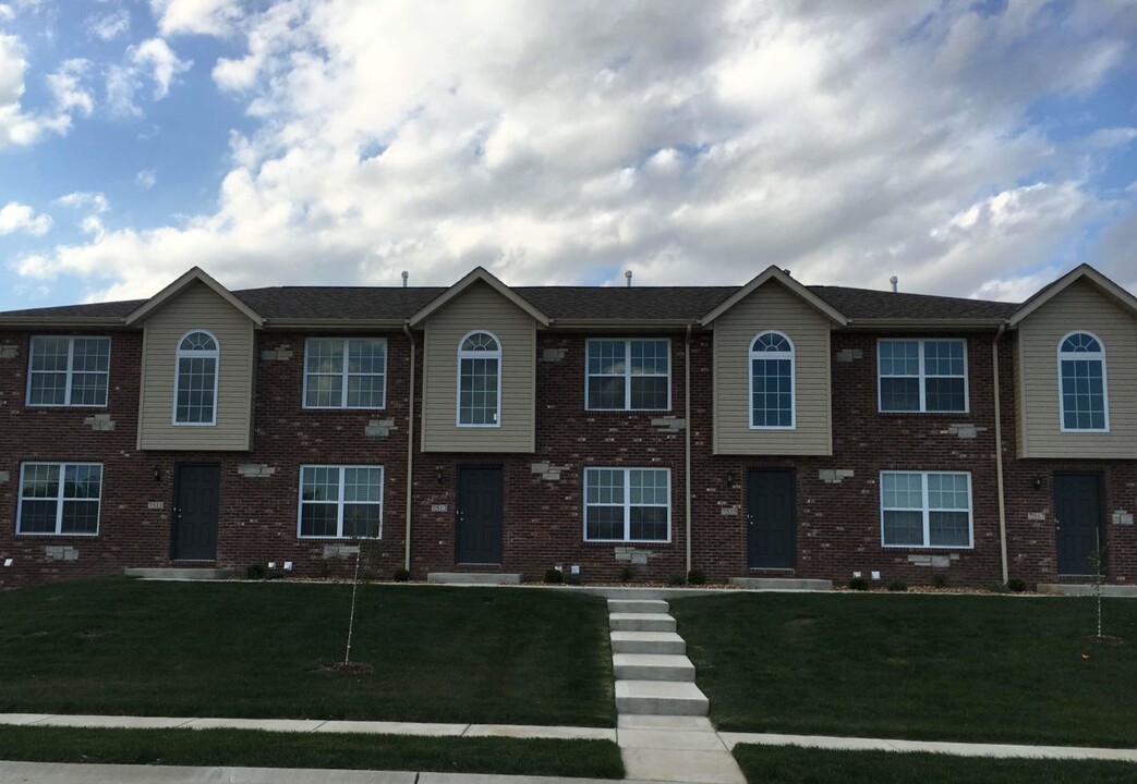 2208 Tramore in Troy, IL - Building Photo