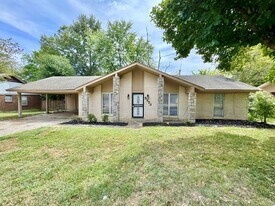 5373 Wythe Cove in Memphis, TN - Building Photo