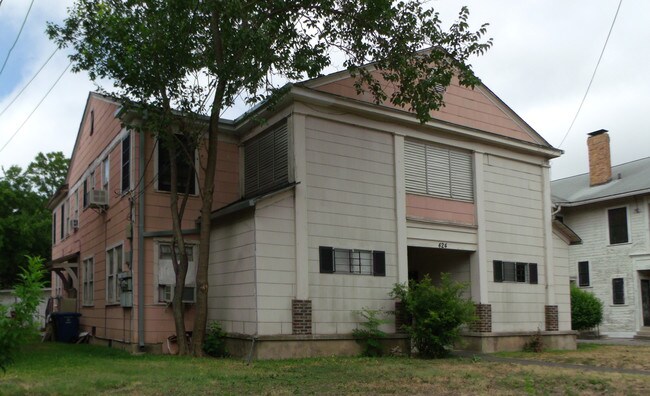 424-430 W Lynwood Ave in San Antonio, TX - Foto de edificio - Building Photo