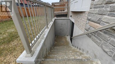 82 Madoc Pl in Vaughan, ON - Building Photo - Building Photo