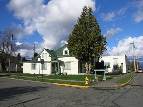 City Apartments in Enumclaw, WA - Foto de edificio - Building Photo