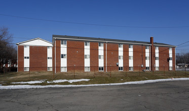 Roland Manor Apartments in Indianapolis, IN - Building Photo - Building Photo