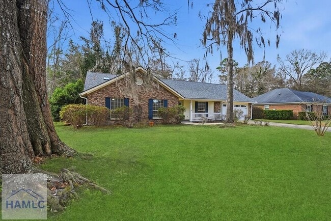 405 Club Dr in Hinesville, GA - Building Photo - Building Photo