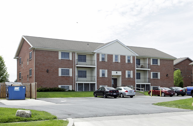 University Village Apartments in Bowling Green, OH - Building Photo - Building Photo