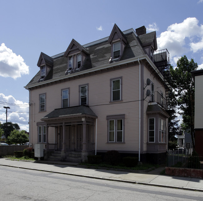 70-72 Mawney St in Providence, RI - Foto de edificio - Building Photo