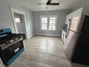 12614 Forest Ave, Unit 2 in Cleveland, OH - Building Photo - Building Photo